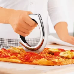 Rosle Modern Classics Pizza Wheel -Kitchen Supplie Shop RO0058 RosleModernClassicsPizzaWheellifestyle